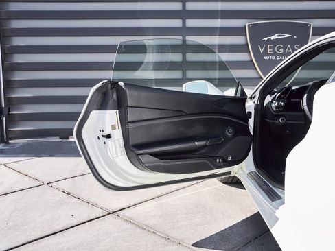 Used 2017 Ferrari 488 GTB image 34