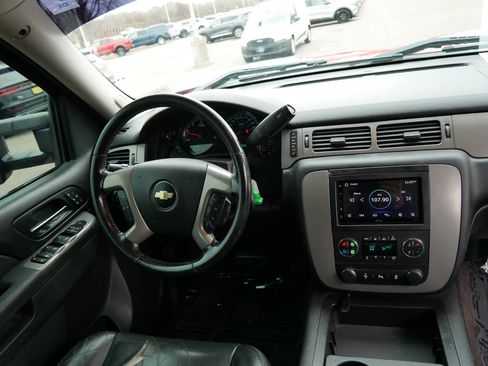 Used 2014 Chevrolet Silverado 2500 LTZ w/ LTZ Plus Package AWD/4WD image 9