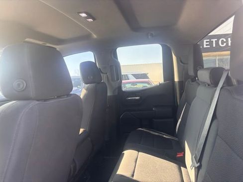 Used 2019 Chevrolet Silverado 1500 Custom Trail Boss w/ Custom Convenience Package AWD/4WD image 9