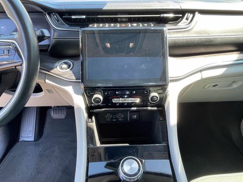 Used 2021 Jeep Grand Cherokee L Overland w/ Trailer Tow Group (B) RWD image 12