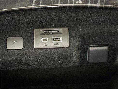 Used 2022 Cadillac Escalade Sport w/ Touring Package image 37