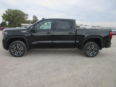 New 2026 GMC Sierra 1500 AT4 w/ AT4 Premium Package image 10