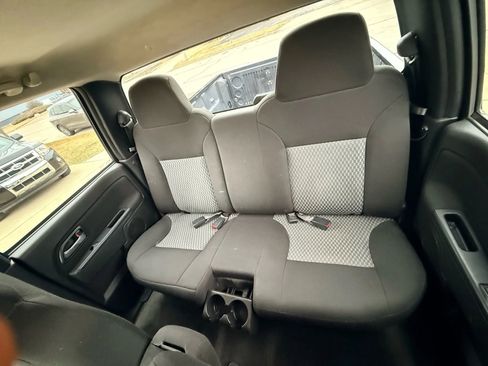 Used 2011 Chevrolet Colorado LT image 16