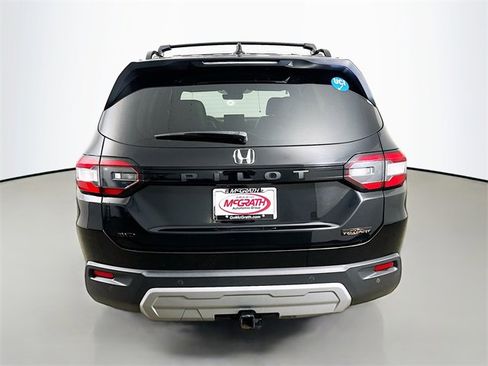 Certified 2023 Honda Pilot TrailSport image 21