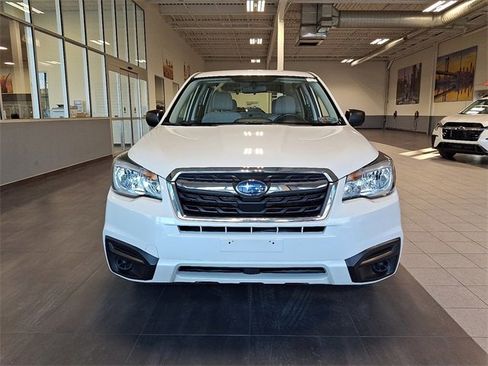 Used 2018 Subaru Forester 2.5i image 2