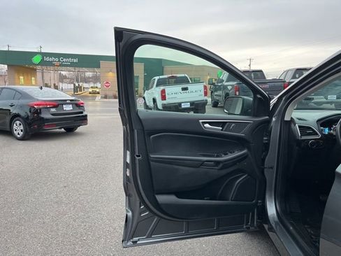 Used 2024 Ford Edge SEL image 24