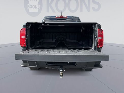 Used 2018 Chevrolet Colorado Z71 w/ LPO, Premium Interior Package image 24