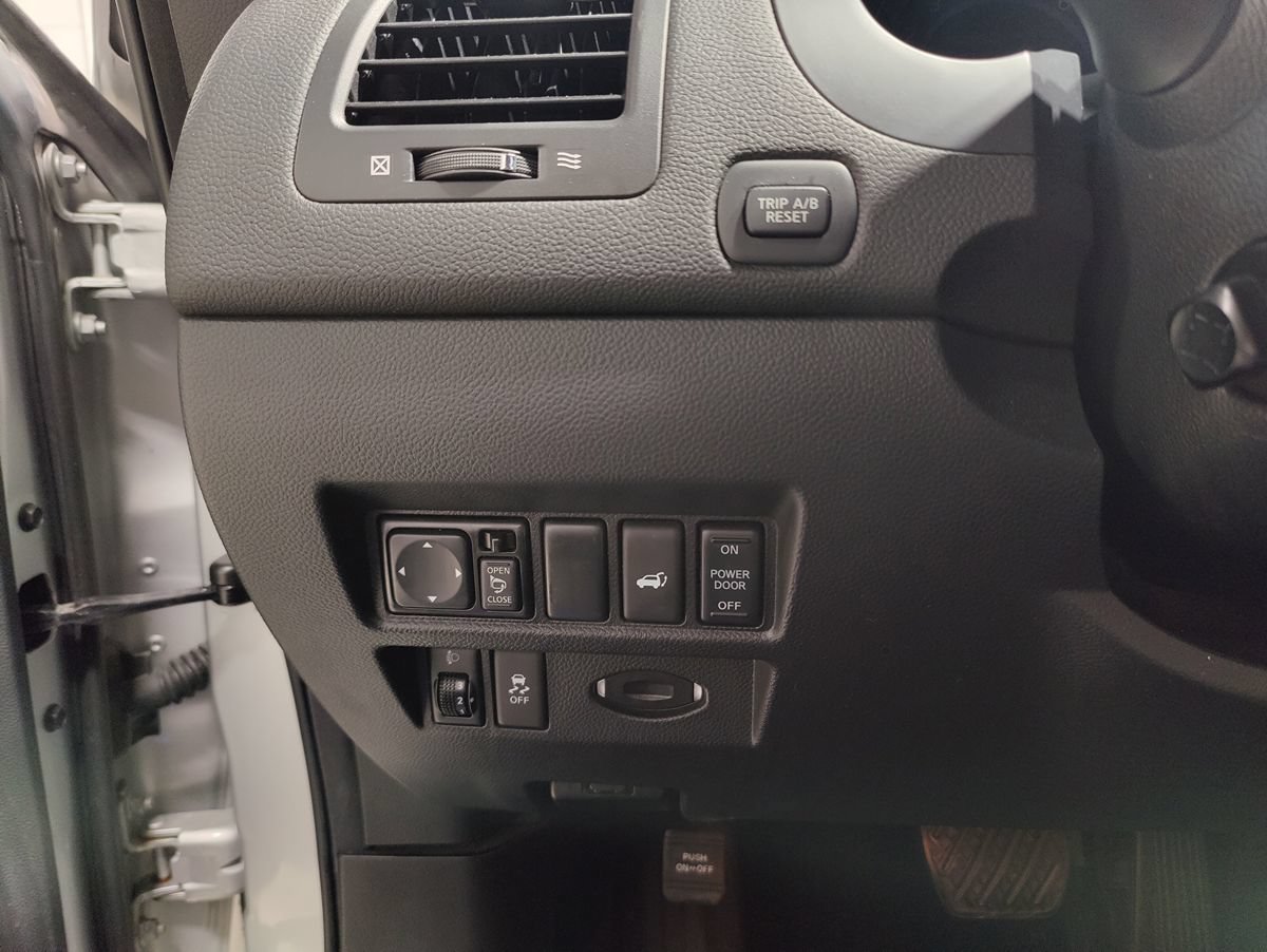 Used 2013 INFINITI FX37 AWD w/ Premium Pkg image 27