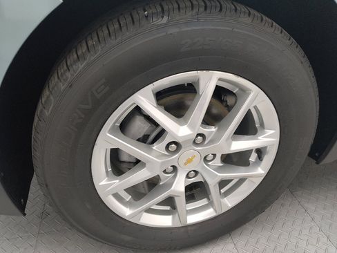 Used 2022 Chevrolet Equinox LT FWD image 31