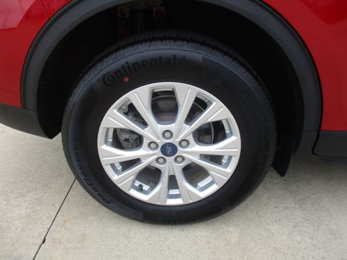 Used 2023 Ford Escape Active w/ Tech Pack #1 AWD/4WD image 12