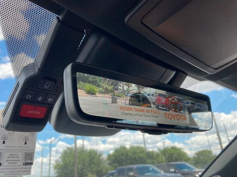 New 2026 Toyota Highlander Platinum AWD/4WD image 27