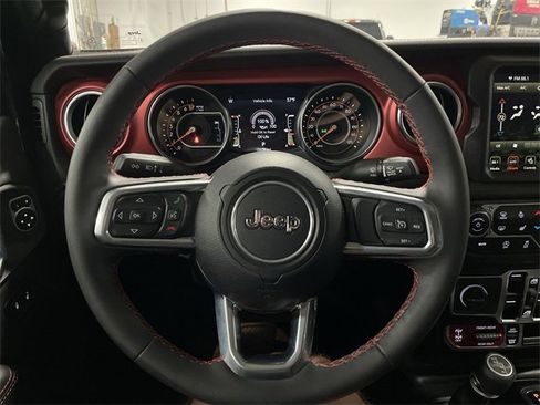 Used 2023 Jeep Gladiator Rubicon w/ LED Lighting Group image 15