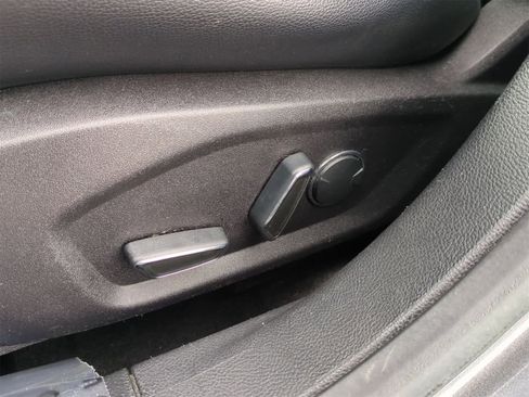 Used 2017 Ford Fusion Titanium image 16