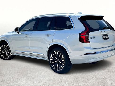 New 2026 Volvo XC90 B5 Plus w/ Protection Package image 6