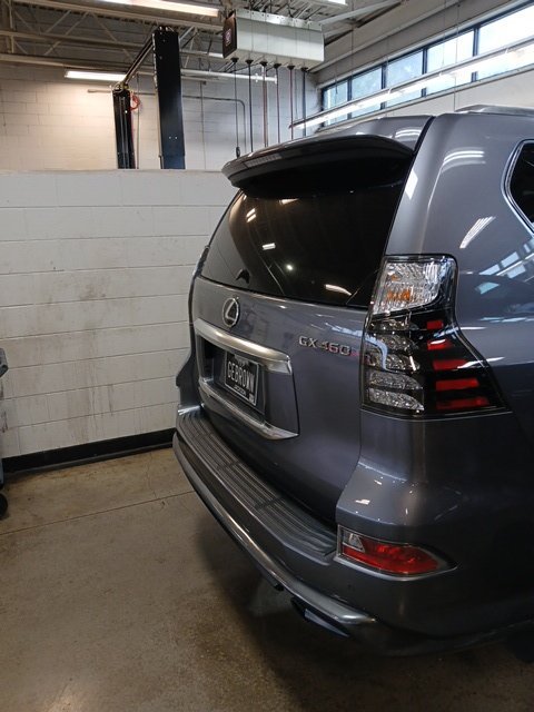 Certified 2023 Lexus GX 460 Luxury w/ Sport Design Package AWD/4WD image 2