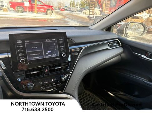 Used 2023 Toyota Camry LE image 19