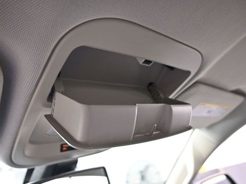 Used 2016 Chevrolet Colorado Z71 image 32