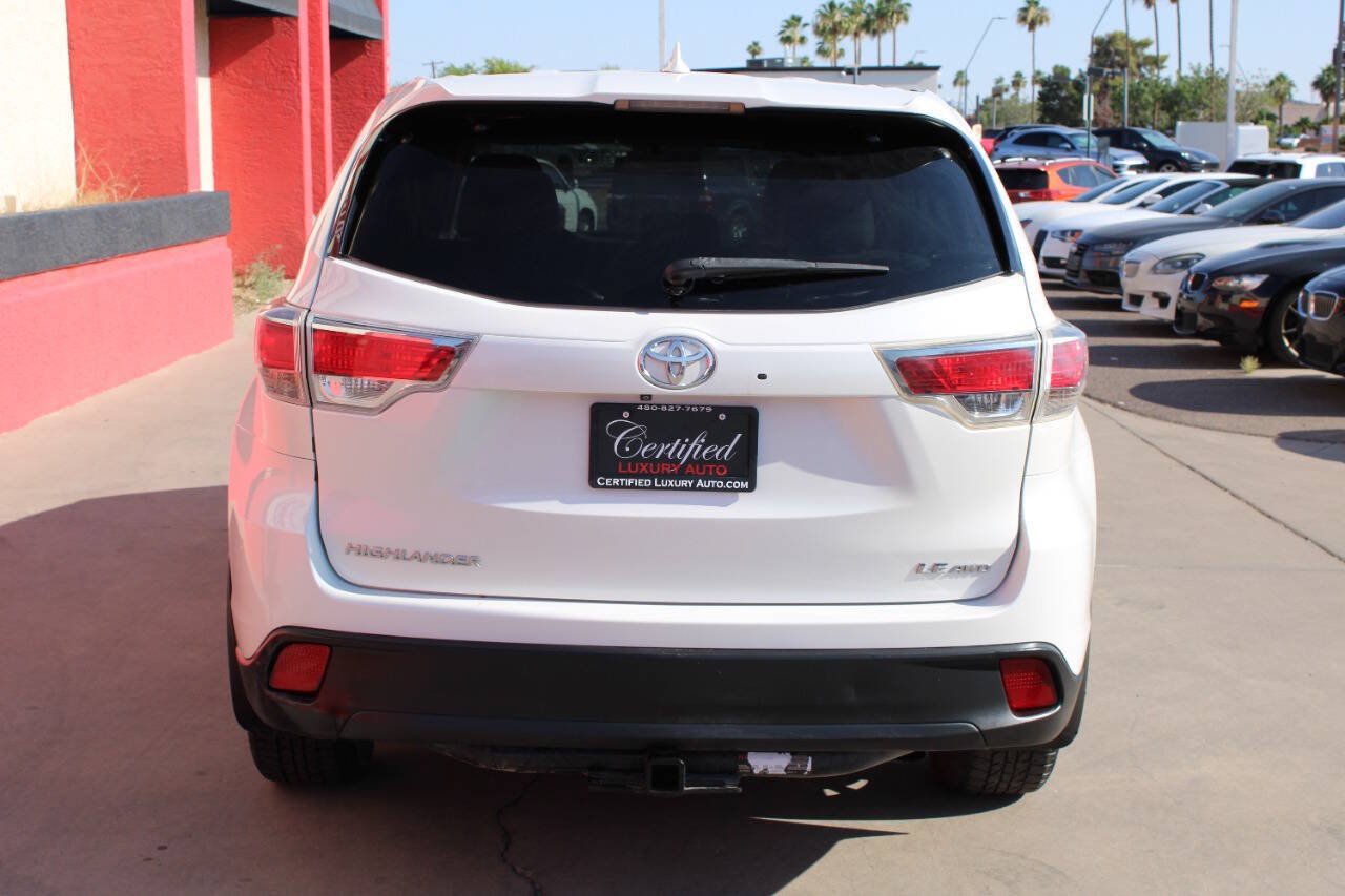 Used 2015 Toyota Highlander Plus AWD/4WD image 5