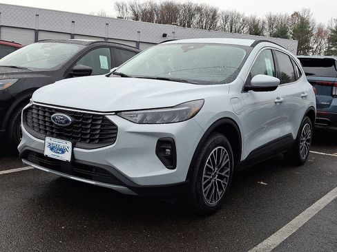 New 2026 Ford Escape SE image 3