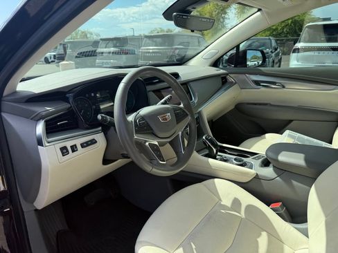Used 2020 Cadillac XT5 Premium Luxury AWD/4WD image 14