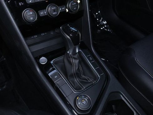 Used 2022 Volkswagen Taos SEL image 39