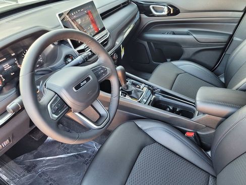 New 2026 Jeep Compass Latitude image 6