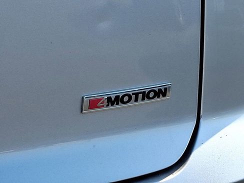 Certified 2020 Volkswagen Atlas Cross Sport SE w/ Panoramic Sunroof Package image 32