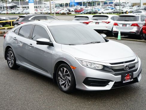 Used 2016 Honda Civic EX image 7