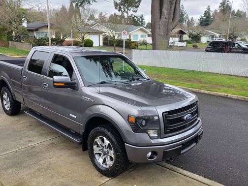 Used 2014 Ford F150 FX4 w/ Equipment Group 401A Mid AWD/4WD image 3