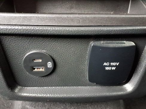 Used 2022 Ford Edge ST-Line image 30