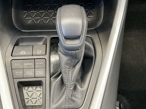 Used 2024 Toyota RAV4 XLE w/ Convenience Package AWD/4WD image 22