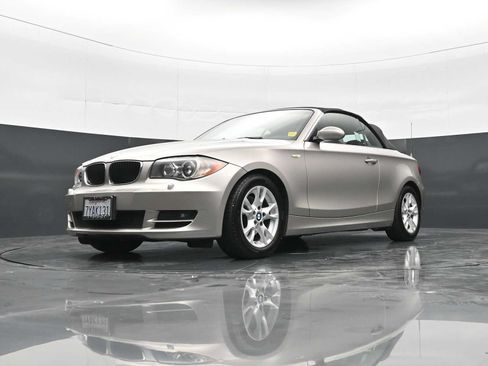 Used 2008 BMW 128i Convertible RWD image 25
