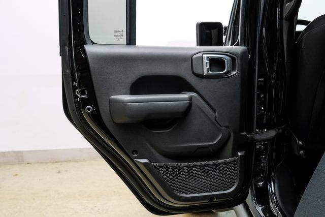 Used 2025 Jeep Gladiator Sport AWD/4WD image 81