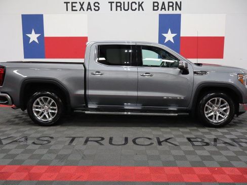Used 2022 GMC Sierra 1500 SLT w/ SLT Convenience Package RWD image 17