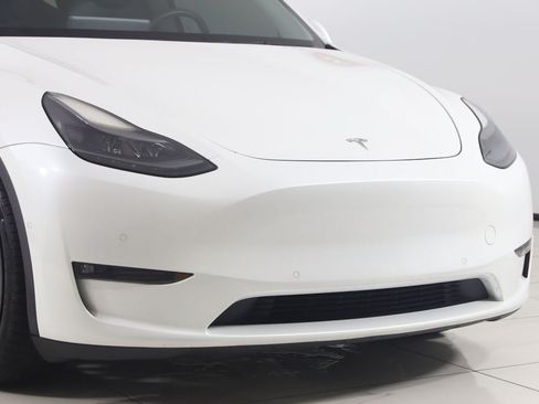 Used 2022 Tesla Model Y Performance AWD/4WD image 34