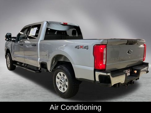 Used 2024 Ford F250 XLT image 5