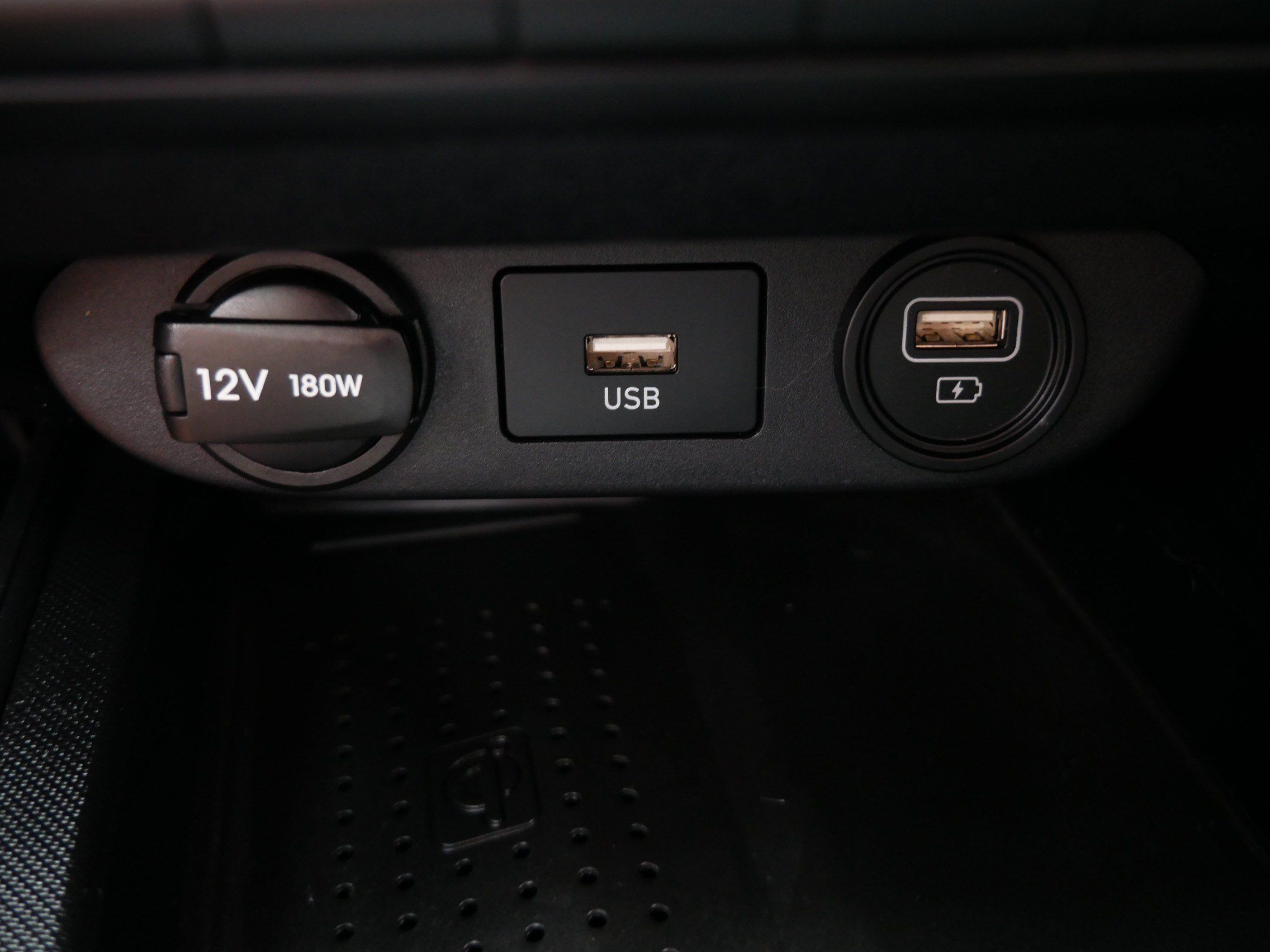 Used 2023 Hyundai Elantra SEL w/ Convenience Package FWD image 30