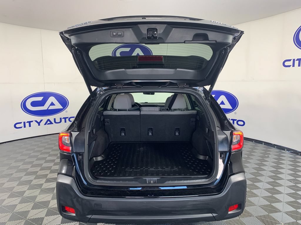 Used 2023 Subaru Outback Premium AWD/4WD image 34