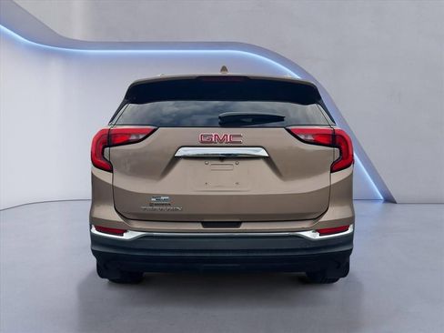 Used 2018 GMC Terrain SLT w/ Preferred Package image 4