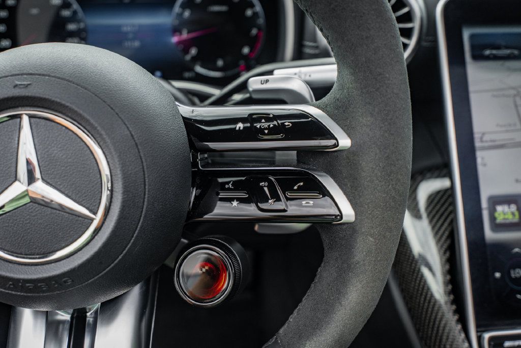 Used 2023 Mercedes-Benz SL 63 AMG 4MATIC image 25