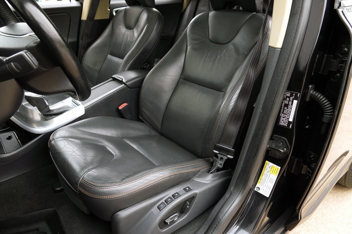 Used 2013 Volvo XC60 3.2 AWD/4WD image 6