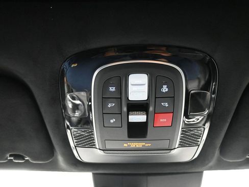 Used 2024 Hyundai Palisade Calligraphy image 17