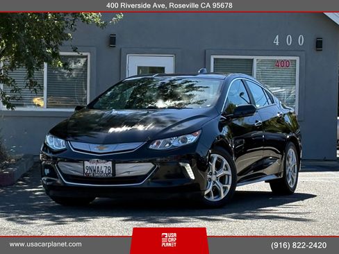 Used 2017 Chevrolet Volt Premier w/ Driver Confidence II Package FWD image 1