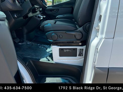 Used 2026 Mercedes-Benz Sprinter 2500 image 14