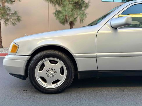 Used 1996 Mercedes-Benz C 280 Sedan image 18