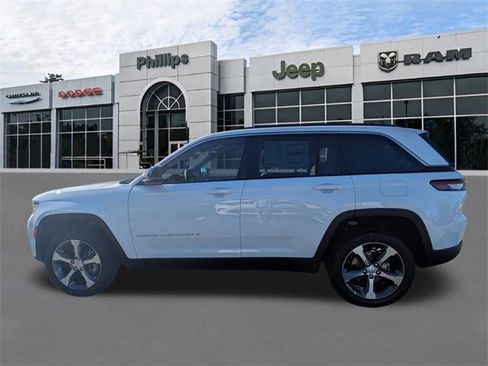 New 2026 Jeep Grand Cherokee Limited image 8