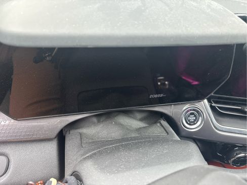 Used 2025 Chevrolet Trax ACTIV FWD image 5
