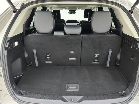 Used 2024 MAZDA CX-90 3.3 Turbo w/ Preferred Plus image 23