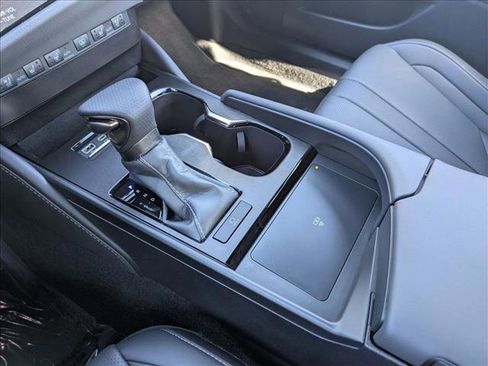 Used 2025 Lexus ES 350 F Sport image 12