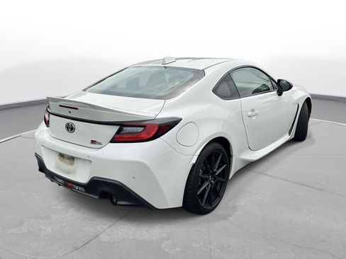 Used 2022 Toyota GR86 Premium RWD image 6